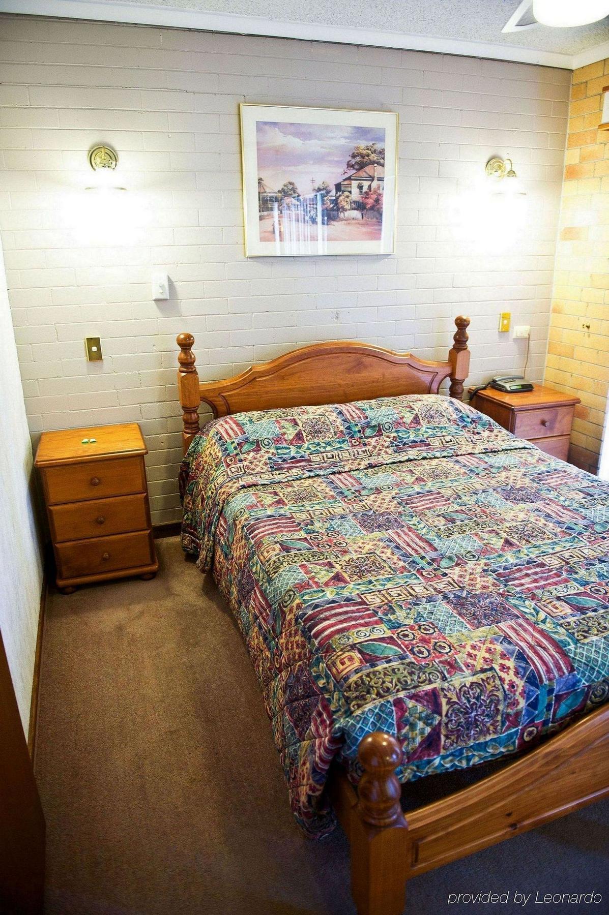 Cousins Motor Inn Інферел Екстер'єр фото